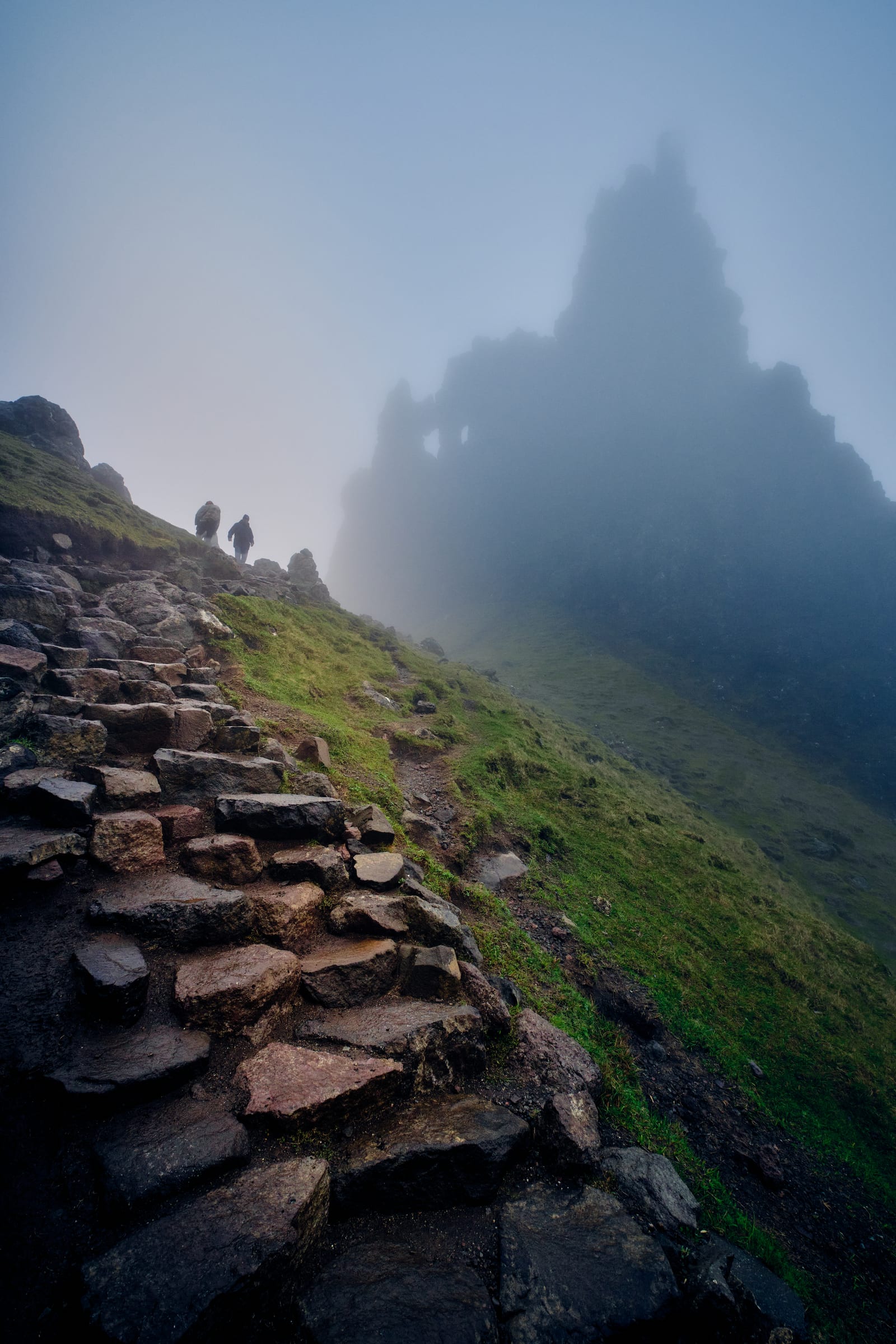 Strangers on the stairs